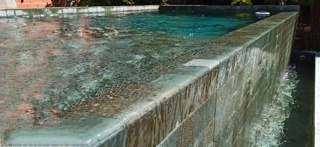 Haleiwa Chales E Suites - A Guest House Do Prumirim Убатуба Екстериор снимка